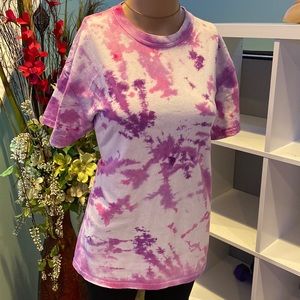 Custom tie-dye Gildan tee shirt